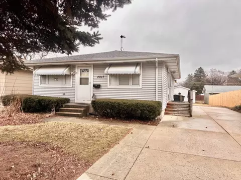 2017 Ezra Ave, Zion, IL 60099