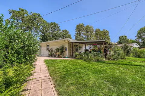 Exterior - 963 S Fletcher Dr, Wheeling, IL 60090 photo 6 of 6