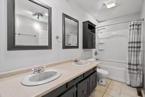 Bath - 464 E Pilot Dr, Herscher, IL 60941 photo 2 of 2
