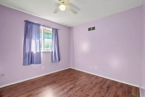 Bedroom - 464 E Pilot Dr, Herscher, IL 60941 photo 5 of 5