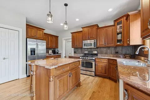 13113 Skyline Dr, Plainfield, IL 60585 photo 5