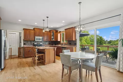 13113 Skyline Dr, Plainfield, IL 60585 photo 4