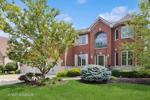 13113 Skyline Dr, Plainfield, IL 60585