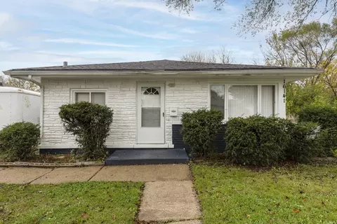 Exterior - 16141 Wood St, Markham, IL 60428 photo 1 of 1