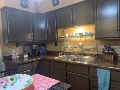 118 N Cash St, Seneca, IL 61360 photo 7