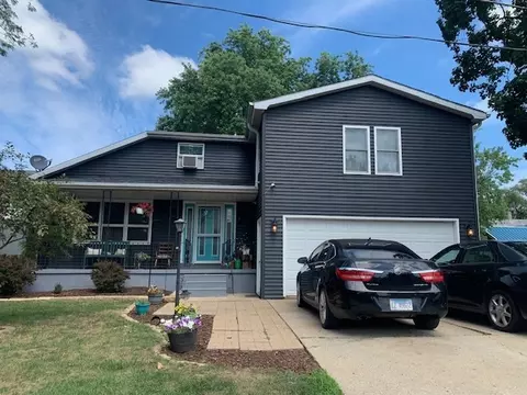 118 N Cash St, Seneca, IL 61360