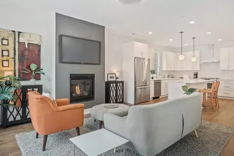 1116 Pitner Ave, Evanston, IL 60202 photo 15