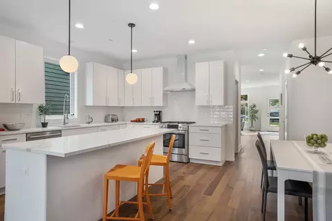 1116 Pitner Ave, Evanston, IL 60202 photo 12