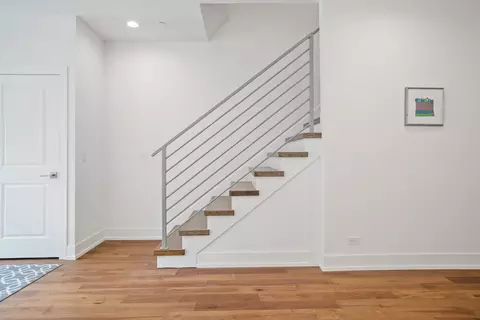 1116 Pitner Ave, Evanston, IL 60202 photo 6