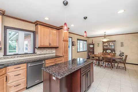 1620 Vermont St, Rolling Meadows, IL 60008 photo 9