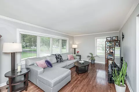 1620 Vermont St, Rolling Meadows, IL 60008 photo 2