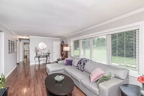 1620 Vermont St, Rolling Meadows, IL 60008 photo 3