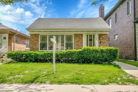 6311 N Kedvale Ave, Chicago, IL 60646