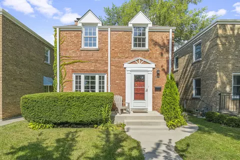 3814 Hull St, Skokie, IL 60076
