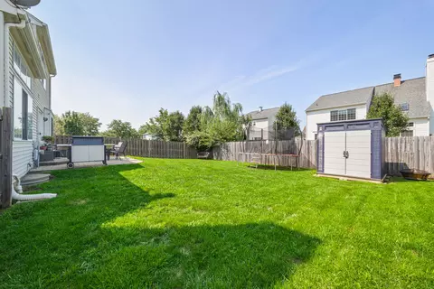 Exterior - 414 Summersweet Ln, Bartlett, IL 60103 photo 5 of 6