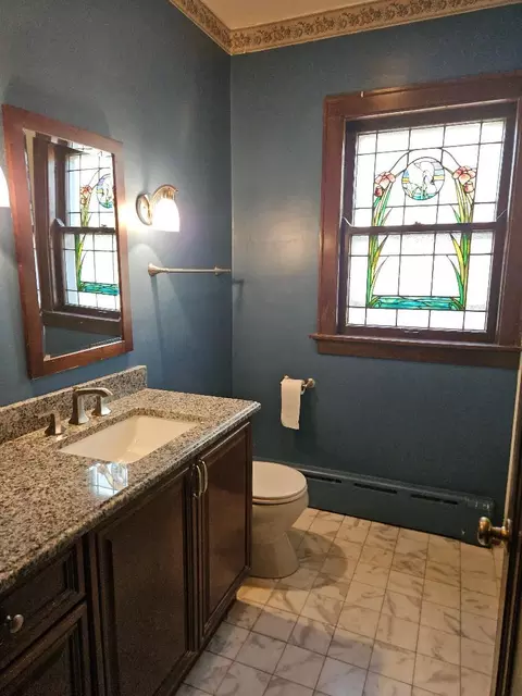 Bath - 2914 Maple Ave, Berwyn, IL 60402 photo 1 of 4