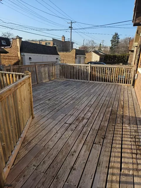 Exterior - 2914 Maple Ave, Berwyn, IL 60402 photo 7 of 8
