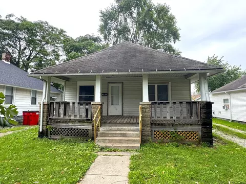 1306 12 N Champaign St, Champaign, IL 61820