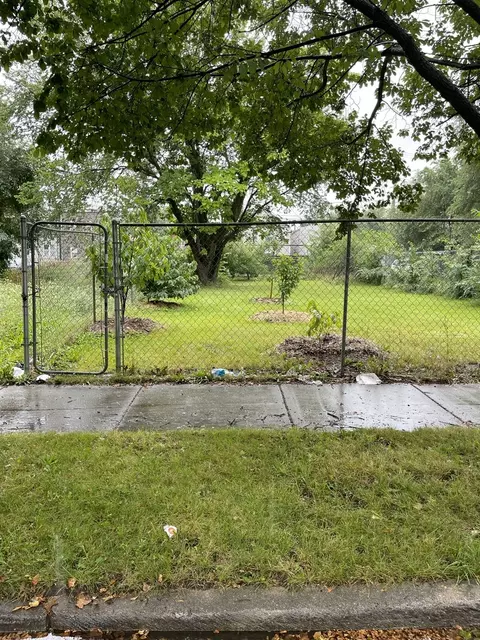 2825 W Monroe St, Chicago, IL 60612