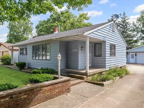 1314 S State St, Champaign, IL 61820