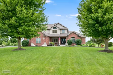 9299 Lee Hill Rd, Newark, IL 60541