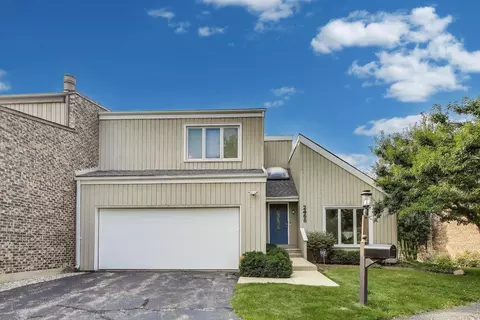 2466 Cobblewood Dr, Northbrook, IL 60062