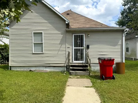 1310 12 N Champaign St, Champaign, IL 61820
