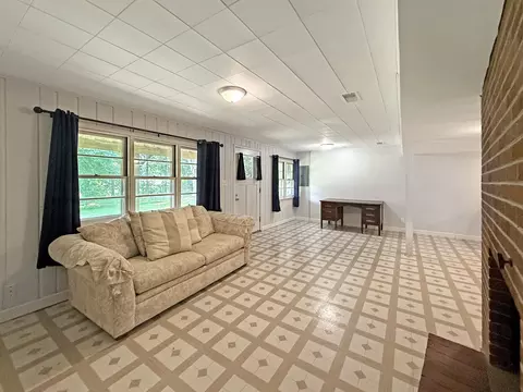 Living - 1155 Lacresta Dr, Freeport, IL 61032 photo 5 of 5