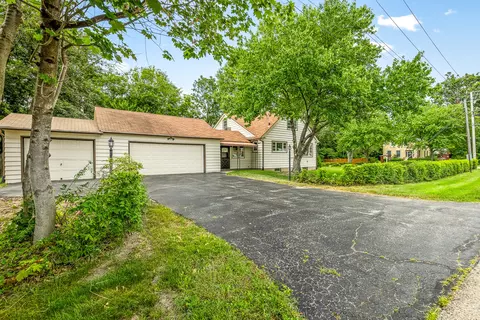 328 E Union St, Rockton, IL 61072 photo 2