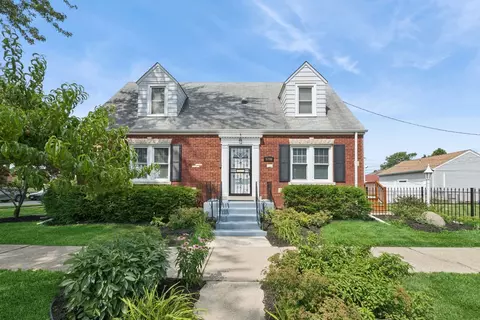 5700 W Cullom Ave, Chicago, IL 60634