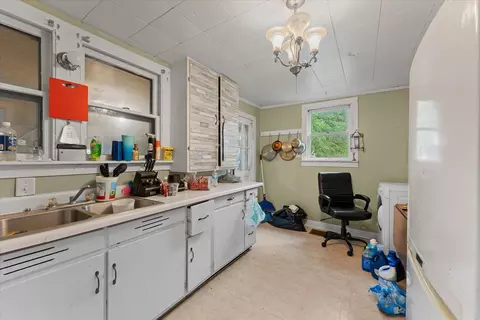 372 E Summer St, Paxton, IL 60957 photo 7