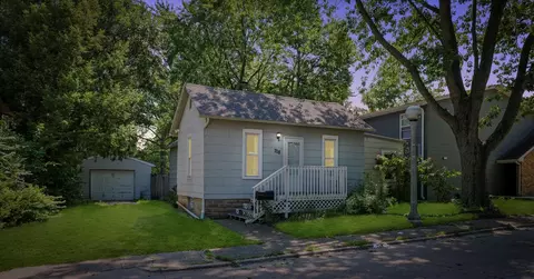 708 S Walnut St, Urbana, IL 61801