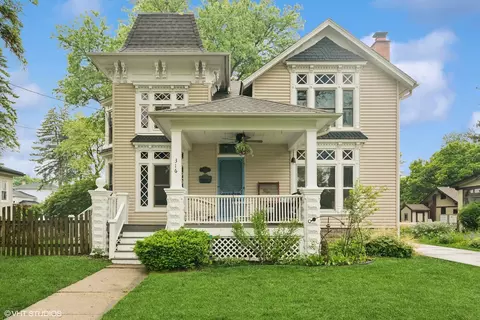 316 N Bothwell St, Palatine, IL 60067