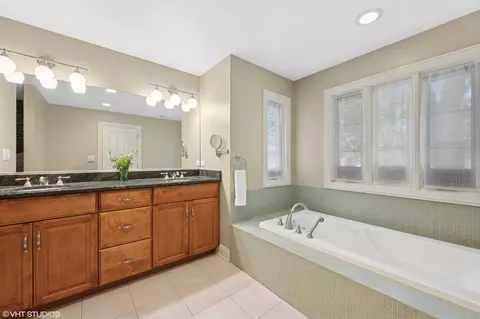 239 Circle Ave, Forest Park, IL 60130 photo 16