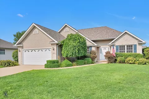 402 Harper Ct, Manteno, IL 60950