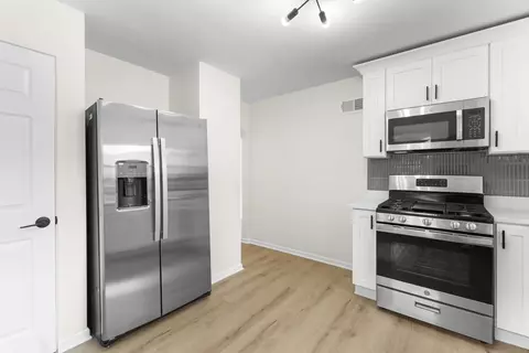 Kitchen - 420 Ann St N, Elgin, IL 60120 photo 3 of 3