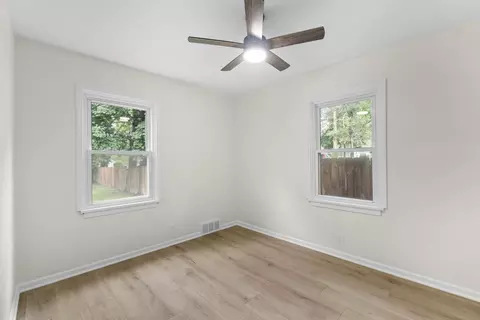 Bedroom - 420 Ann St N, Elgin, IL 60120 photo 1 of 4