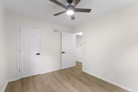 Bedroom - 420 Ann St N, Elgin, IL 60120 photo 2 of 4