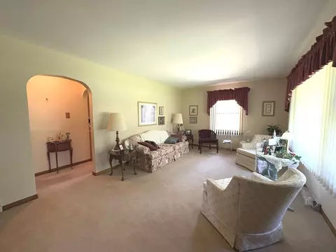 Living - 7262 E 3200 N Rd, Manville, IL 61319 photo 1 of 3