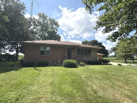 7262 E 3200 N Rd, Manville, IL 61319