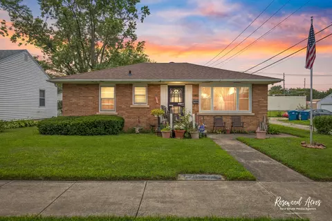 1351 S 5th Ave, Kankakee, IL 60901 photo 2