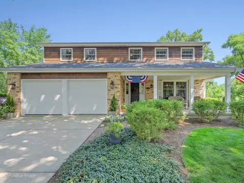 1401 Sussex Rd, Naperville, IL 60540