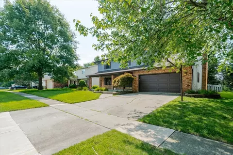5 Gloucester Cir, Bloomington, IL 61704 photo 3
