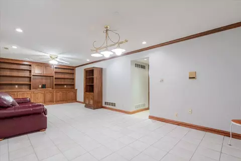 5 Gloucester Cir, Bloomington, IL 61704 photo 40