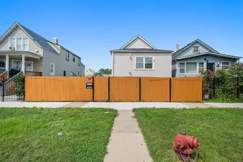 2226 N Lavergne Ave, Chicago, IL 60639