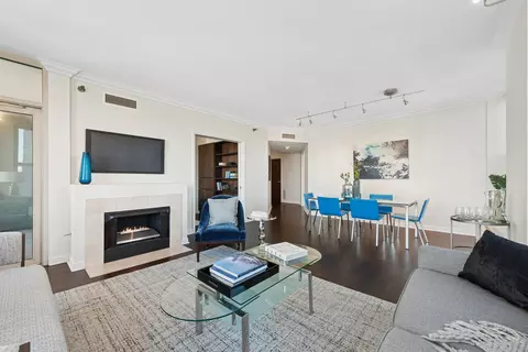 25 E Superior St #2402, Chicago, IL 60611 photo 8