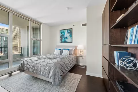 25 E Superior St #2402, Chicago, IL 60611 photo 22