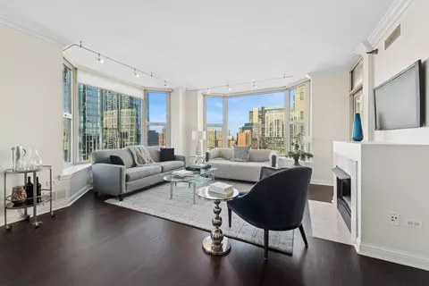 25 E Superior St #2402, Chicago, IL 60611 photo 7
