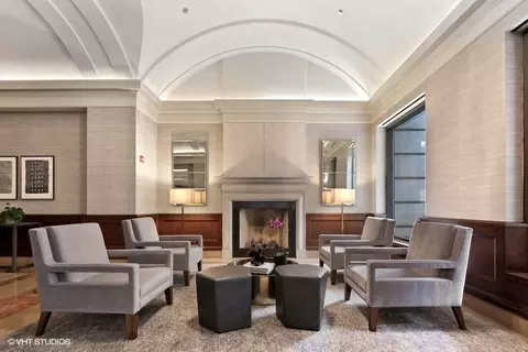 25 E Superior St #2402, Chicago, IL 60611 photo 2