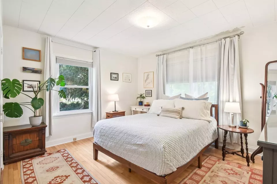 Bedroom - 25 Nebraska St, Geneva, IL 60134 photo 1 of 4